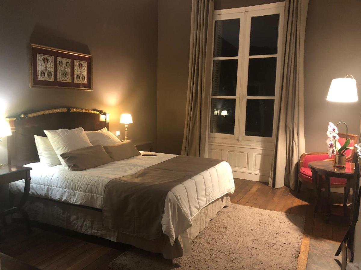 La Grande Carree Bed & Breakfast Saint-Cyr-sur-Loire Room photo