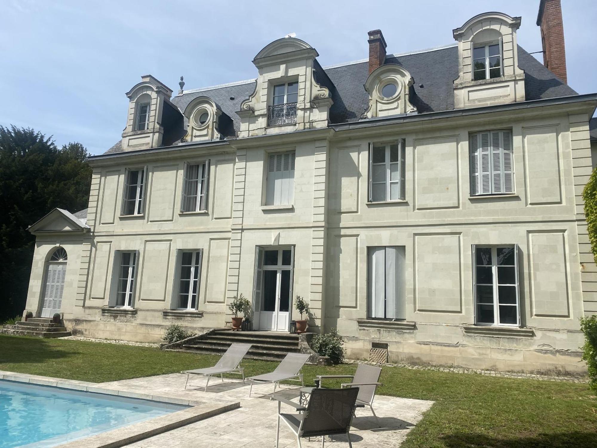 La Grande Carree Bed & Breakfast Saint-Cyr-sur-Loire Exterior photo